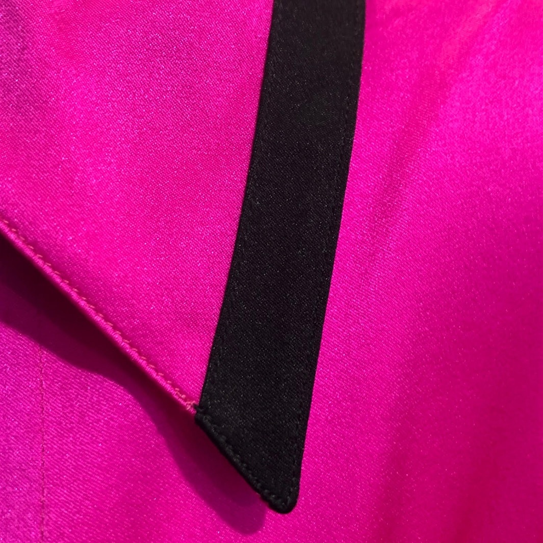 CHANEL Silk Shirt CC Logo Cufflinks Fuchsia-Black 1990's - Image 9