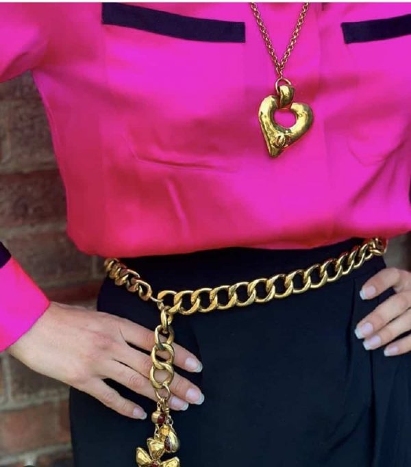 CHANEL Belt Gold Chain Links Gripoix Charms Circa 1970-80s