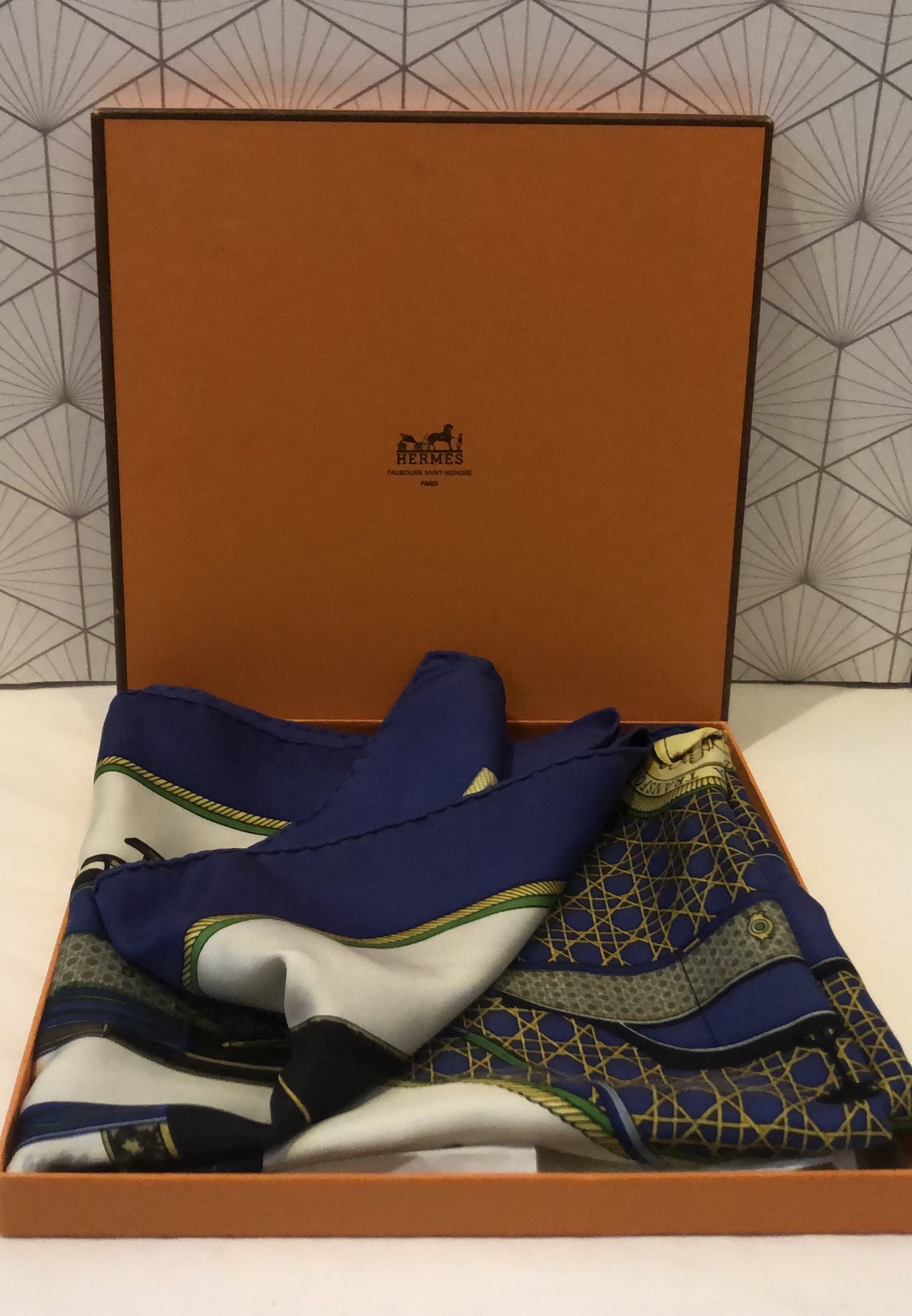 Hermès Scarf Carré 'les voitures à transformation' Blue Multi - Image 9