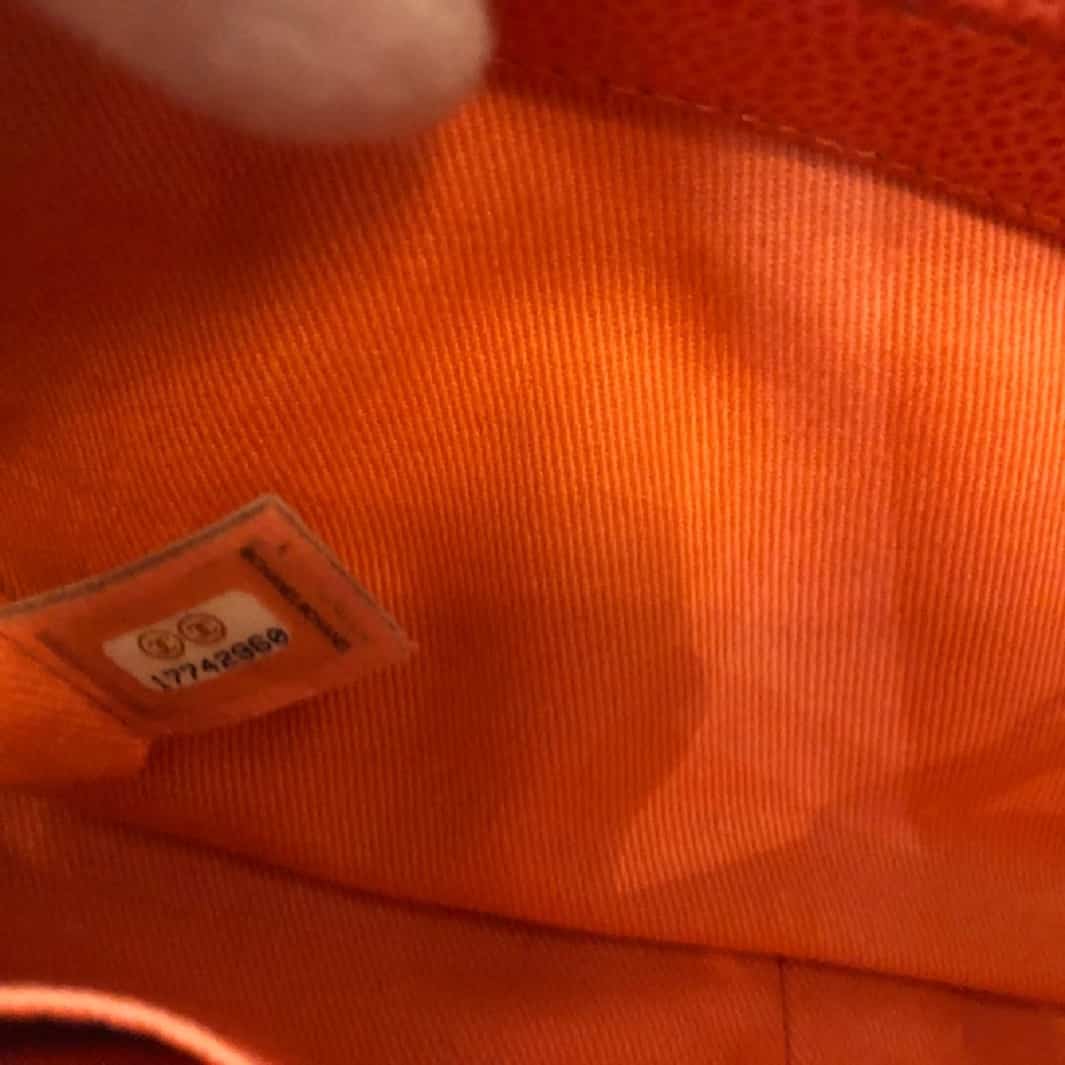 CHANEL Bag CC Logo Charm Caviar Tri-Colour Shoulder Bag - Image 10