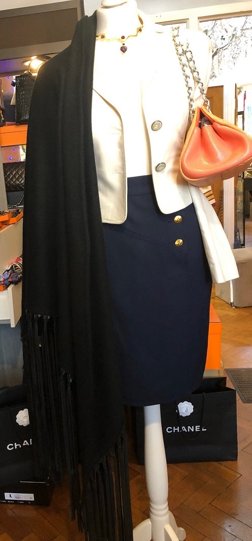 CHANEL Bag CC Logo Charm Caviar Tri-Colour Shoulder Bag - Image 11