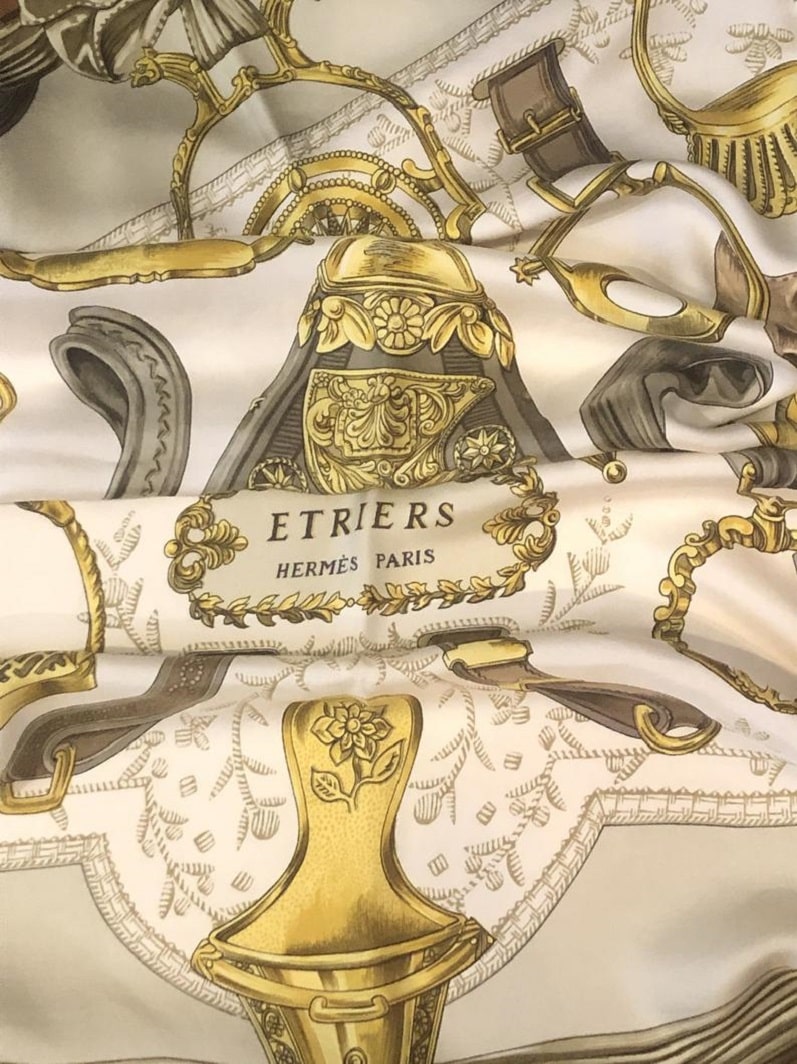 HERMES Scarf Étriers Françoise de la Perrière 1964 With Box - Image 4