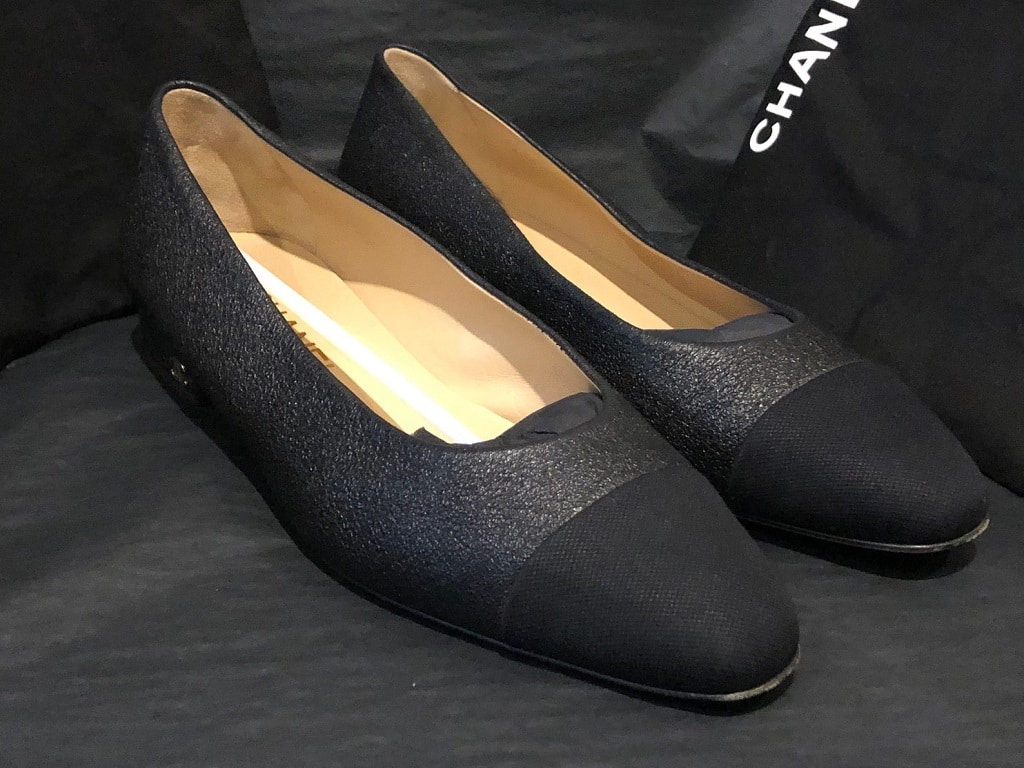 CHANEL Ballerinas Black Monochrome Leather And Gros Grain Cap Toe - Image 3