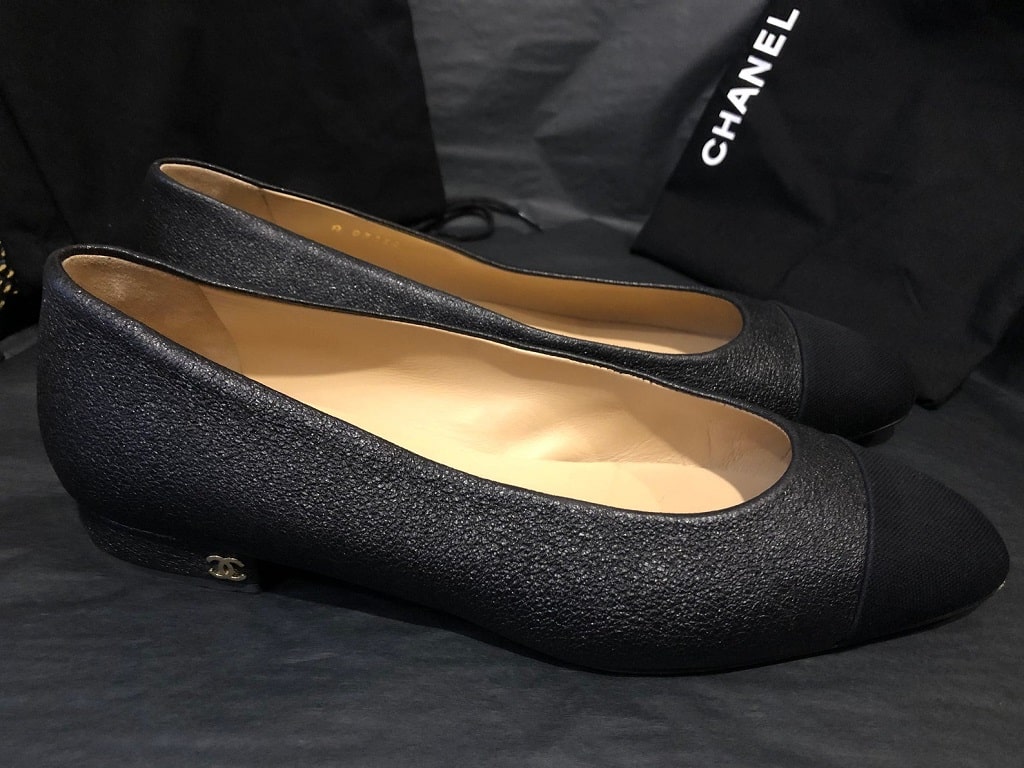 CHANEL Ballerinas Black Monochrome Leather And Gros Grain Cap Toe - Image 4