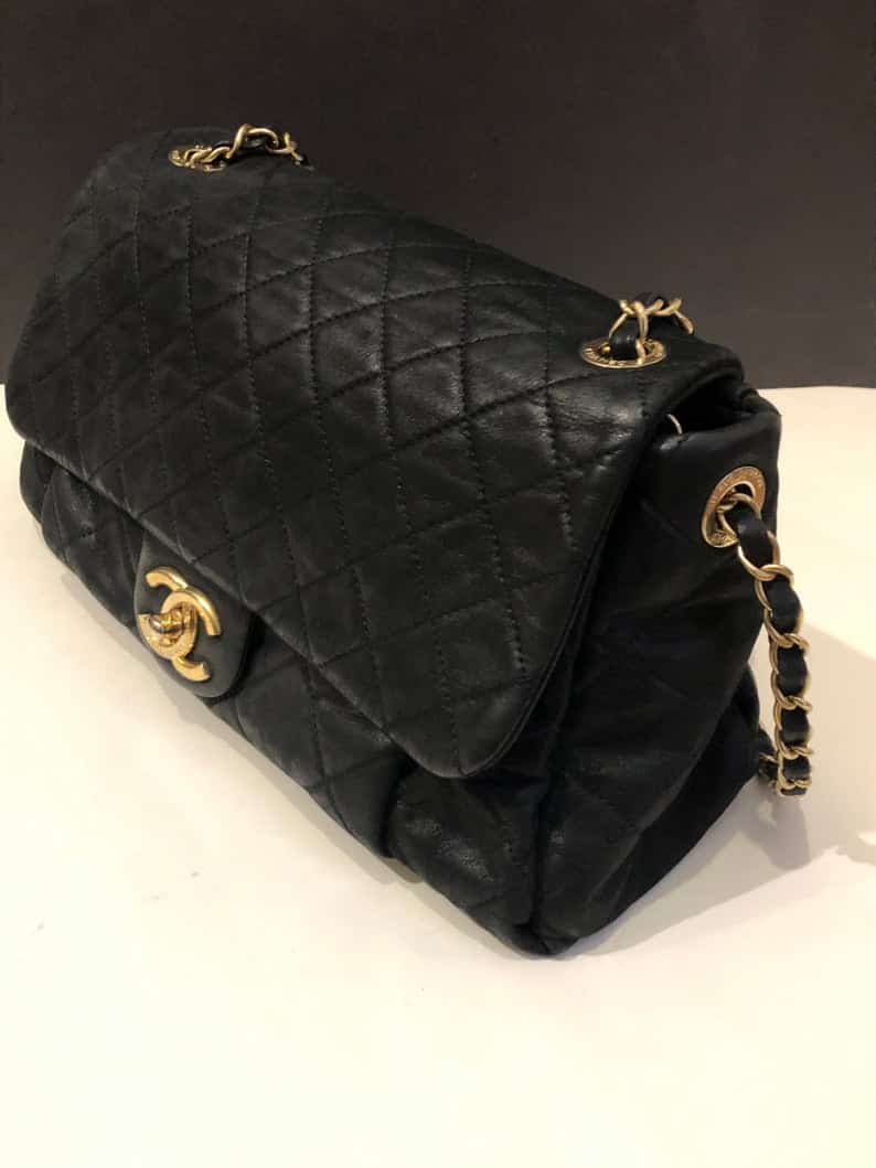 CHANEL Handbag Black Quilted Reissue 31 Rue Cambon Flap Bag - Image 4