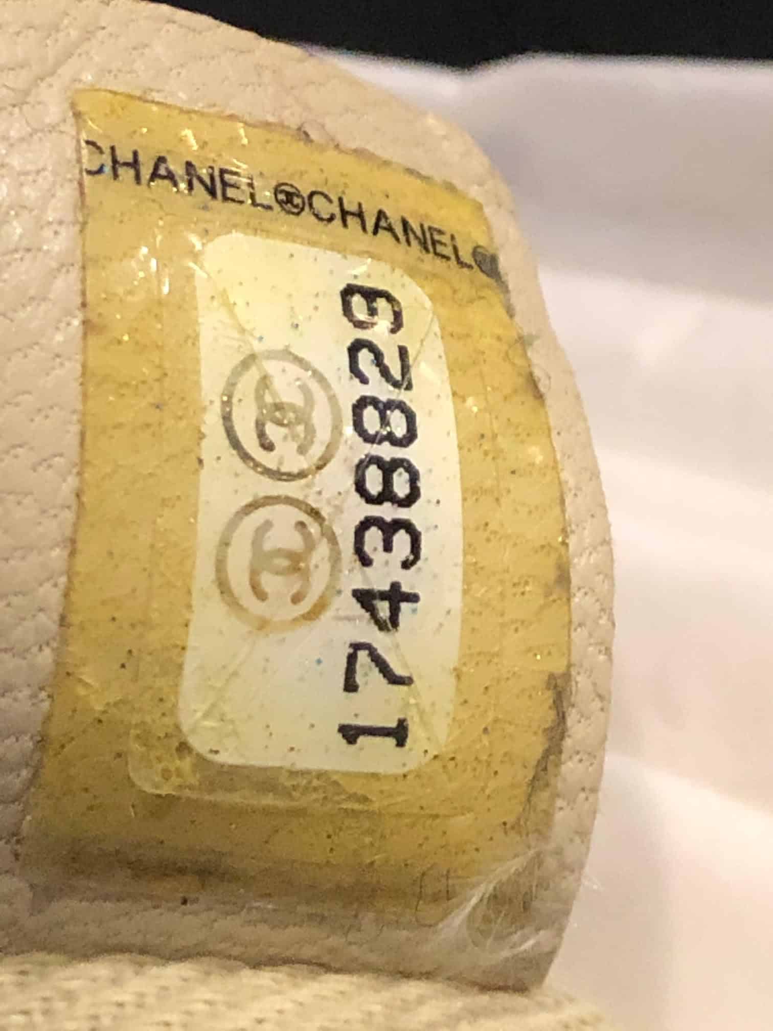 CHANEL Handbag Black Quilted Reissue 31 Rue Cambon Flap Bag - Image 12