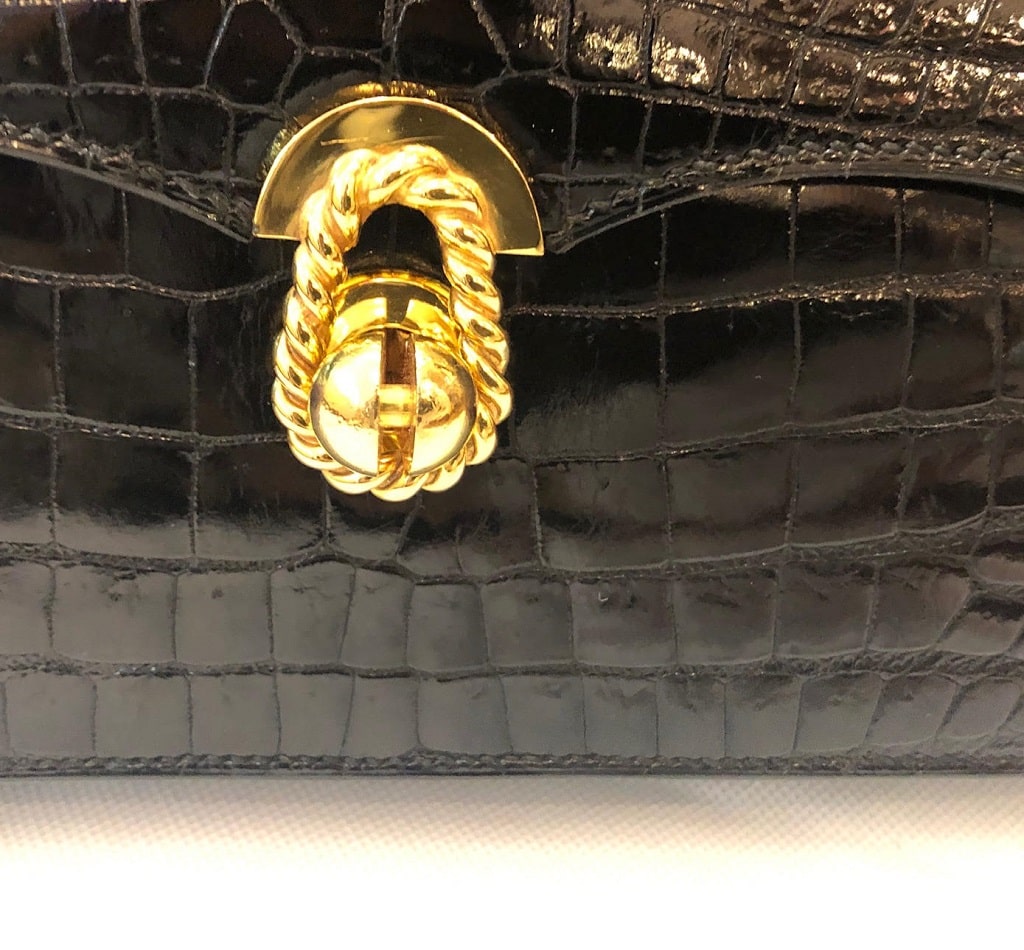 HERMES Black Crocodile Vintage Bag Gold Hardware Cordelière Clasp - Image 4