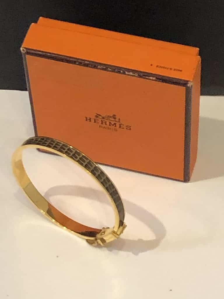 HERMÈS Bangle Bracelet Lizard & Gold Metal Belt - Image 3