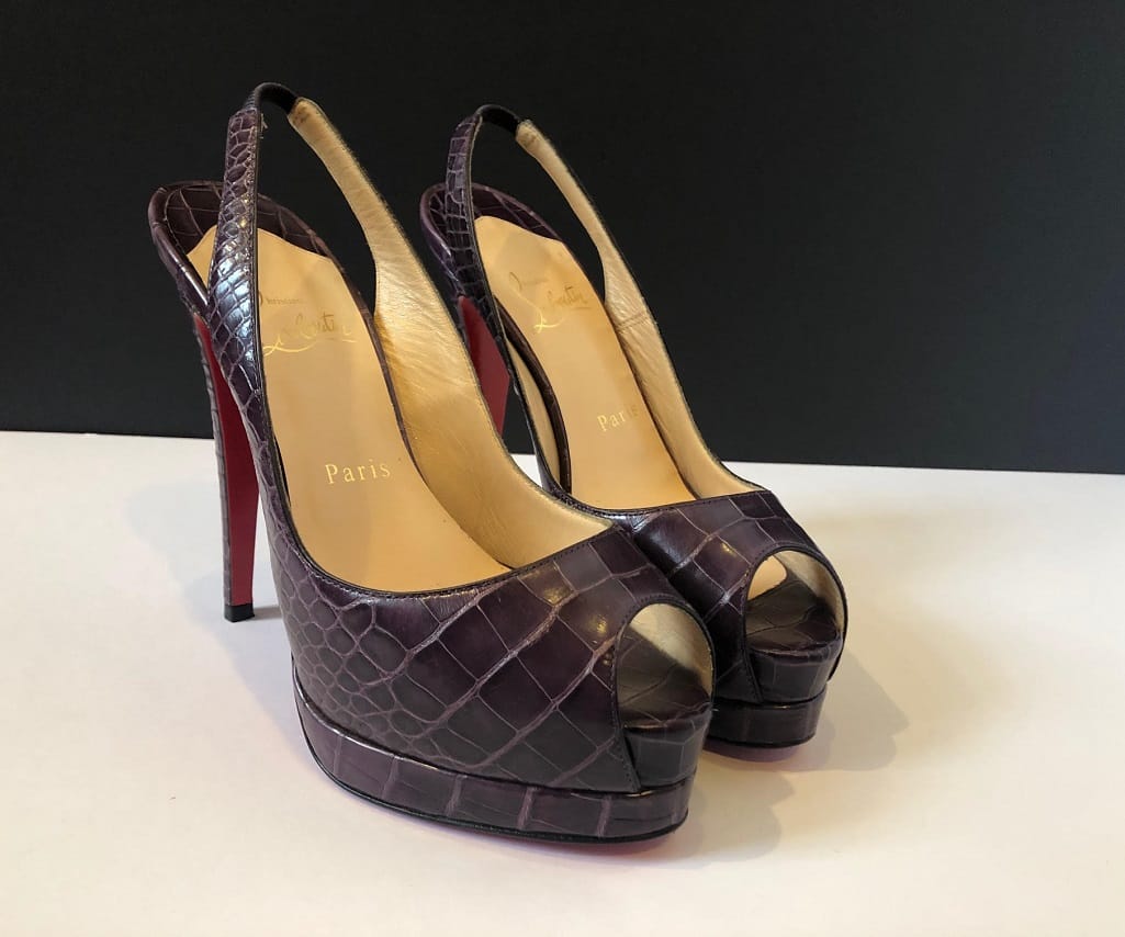 CHRISTIAN LOUBOUTIN Crocodile Purple Platform Toe Slingback High Heels Red Sole Sandals