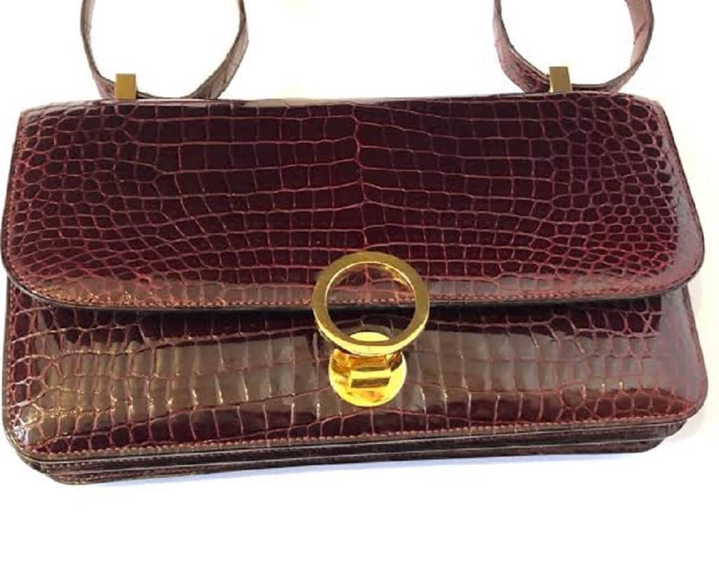 HERMÈS Burgundy Red Crocodile Vintage Bag Round Gold Clasp - Image 5