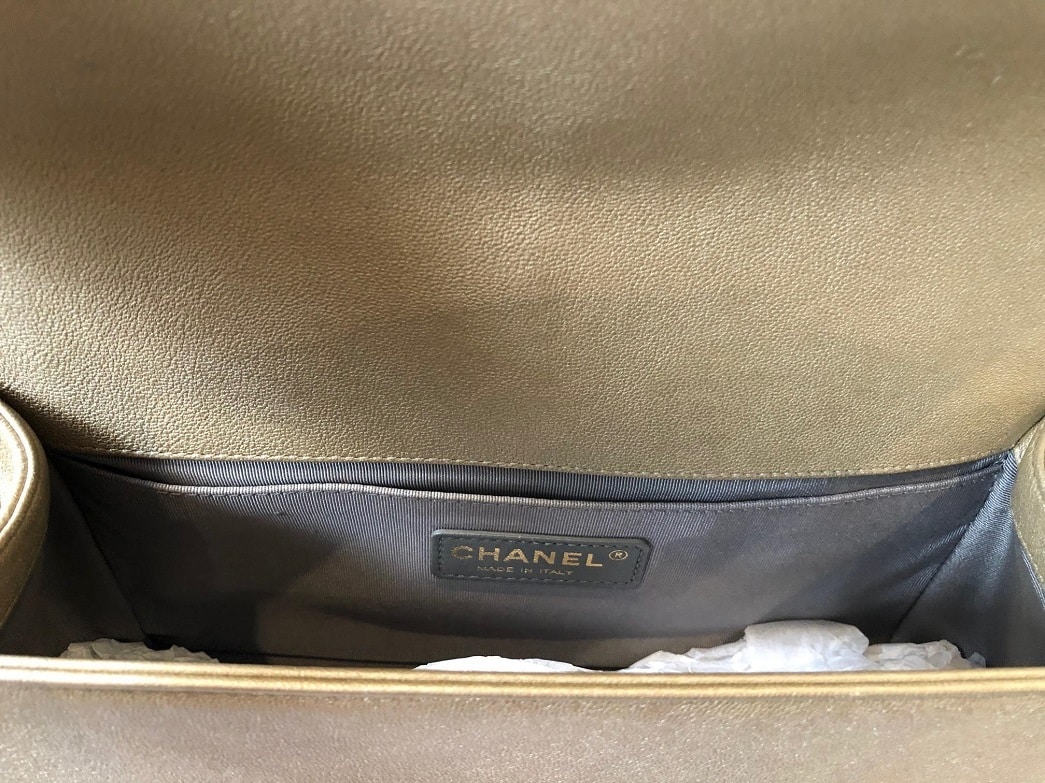 CHANEL Limited Edition Gold CC Cut-Out Boy Bag 2014-2015 - Image 13