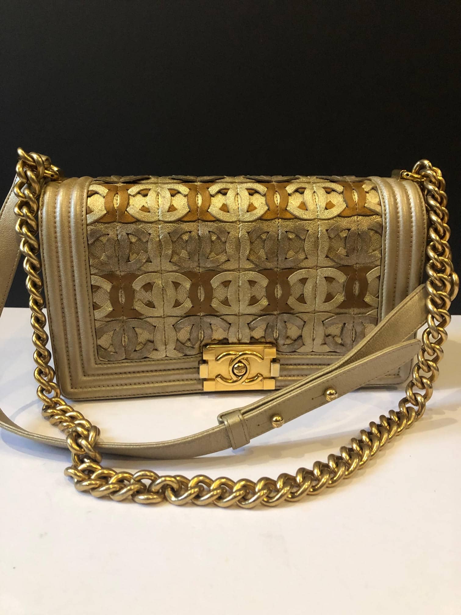 CHANEL Limited Edition Gold CC Cut-Out Boy Bag 2014-2015 - Image 2