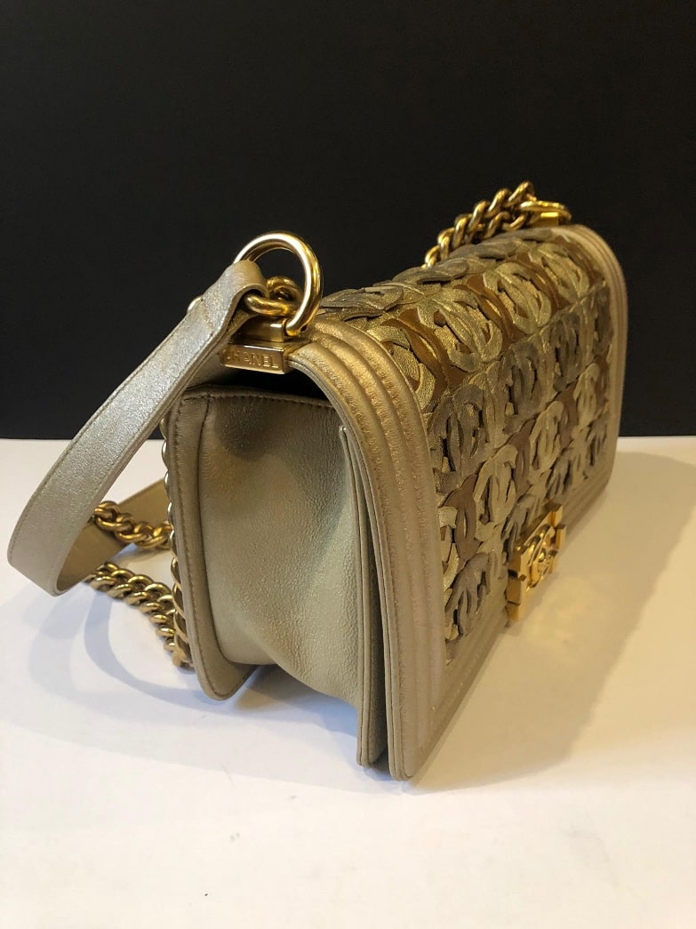 CHANEL Limited Edition Gold CC Cut-Out Boy Bag 2014-2015 - Image 5