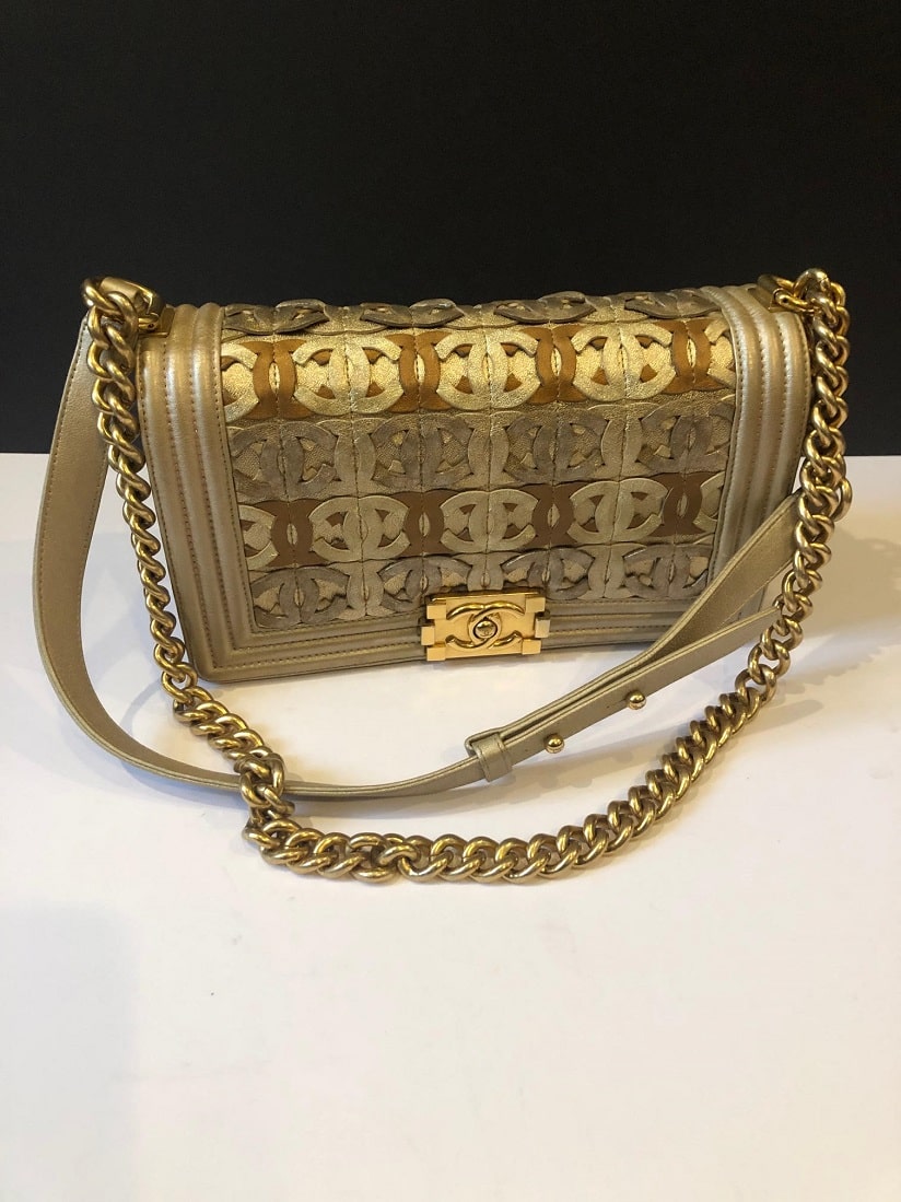 CHANEL Limited Edition Gold CC Cut-Out Boy Bag 2014-2015 - Image 4