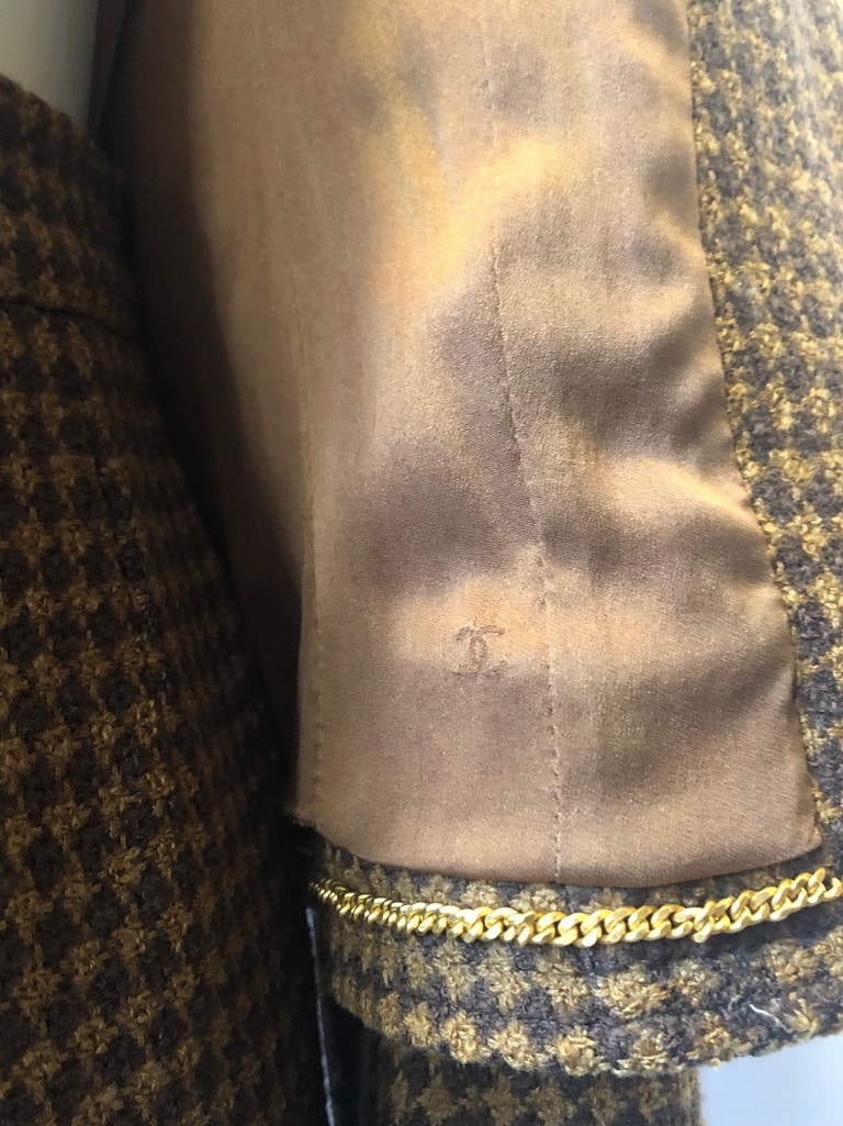 CHANEL 1990s Tweed Two-Piece Suit Belted Jacket Skirt Chanel Iconic Vintage Suit - Image 15