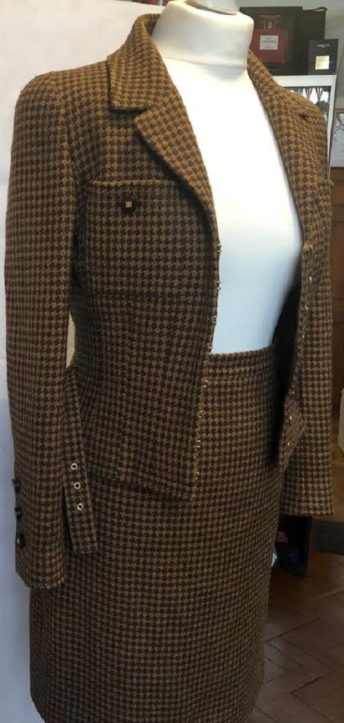 CHANEL 1990s Tweed Two-Piece Suit Belted Jacket Skirt Chanel Iconic Vintage Suit - Image 4