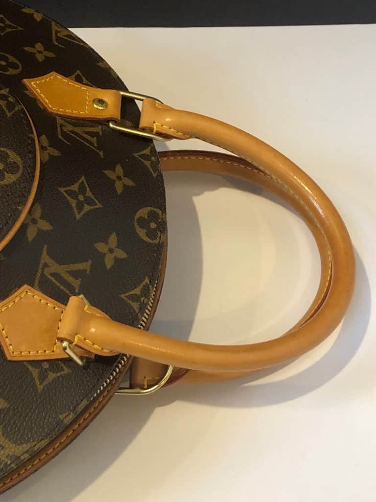 LOUIS VUITTON Ellipse Shoulder Bag Monogram Perfect Condition - Image 6