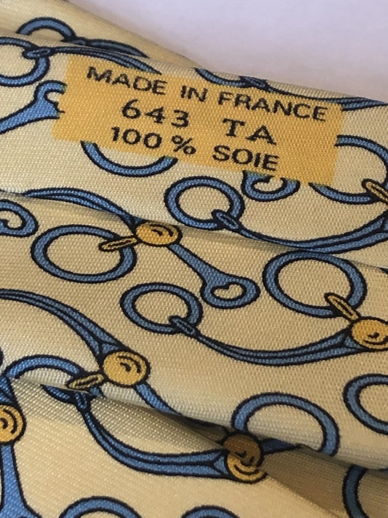 HERMÈS Tie Duck's Head Chain Motif Yellow Blue - Image 6