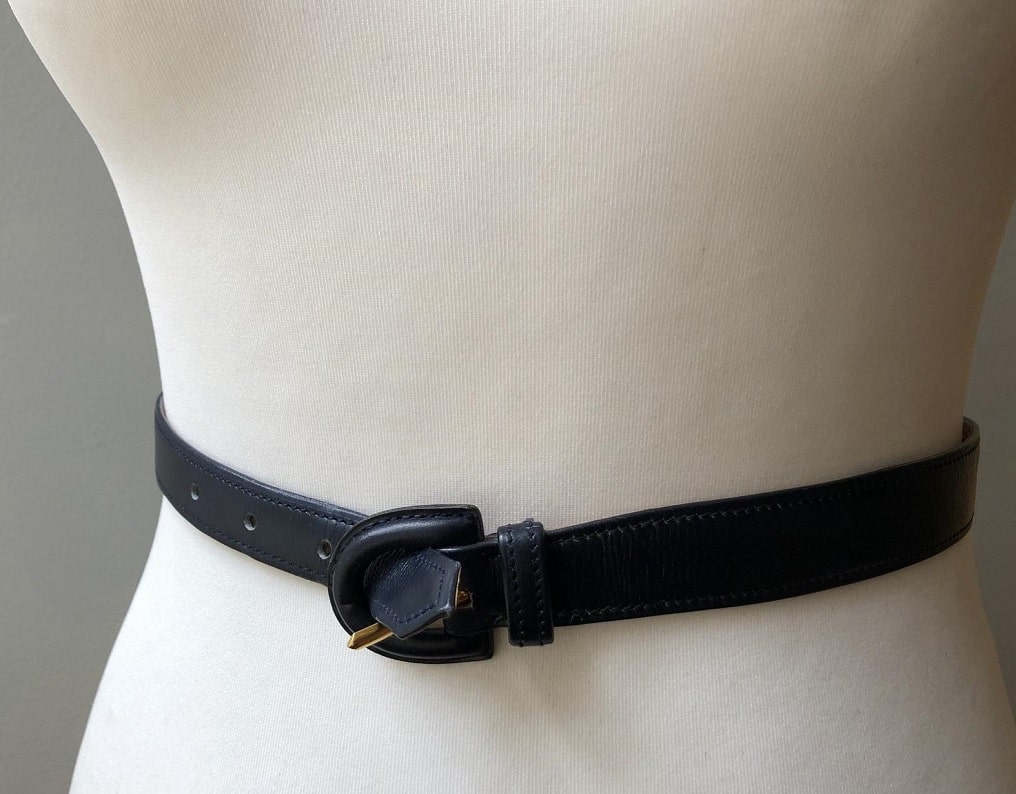 HERMÈS Belt Vintage Calfskin Navy Blue Leather Small Rare W/Box - Image 6