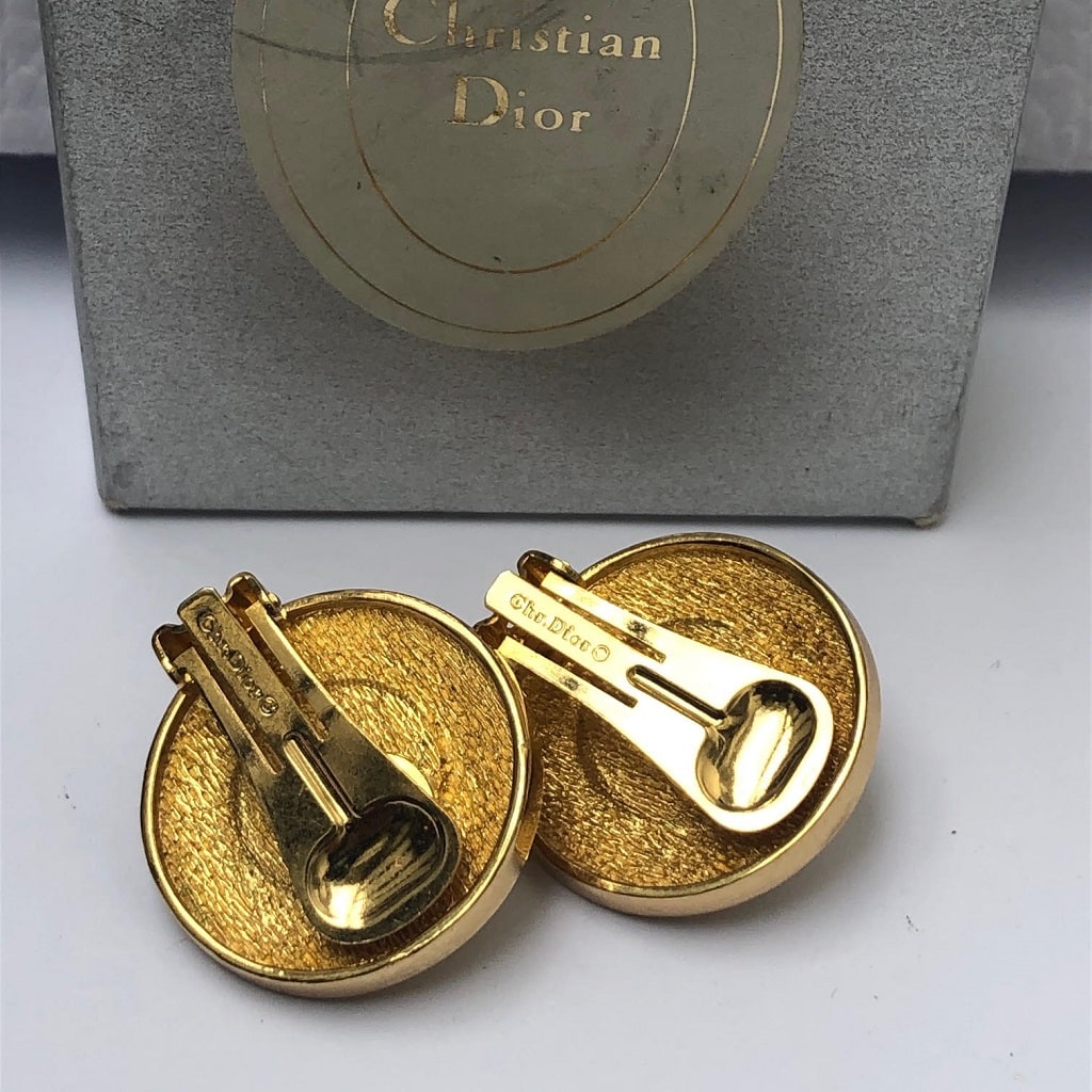 CHRISTIAN DIOR Vintage CD Round Pearl Gold Tone Clip-On Earrings 1980s - Image 5