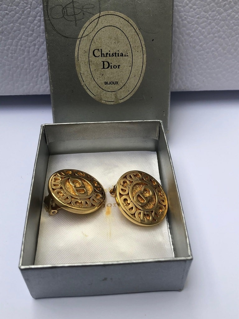 CHRISTIAN DIOR Vintage Round CD Monogram Gold Tone Clip-On Earrings 1980s - Image 4