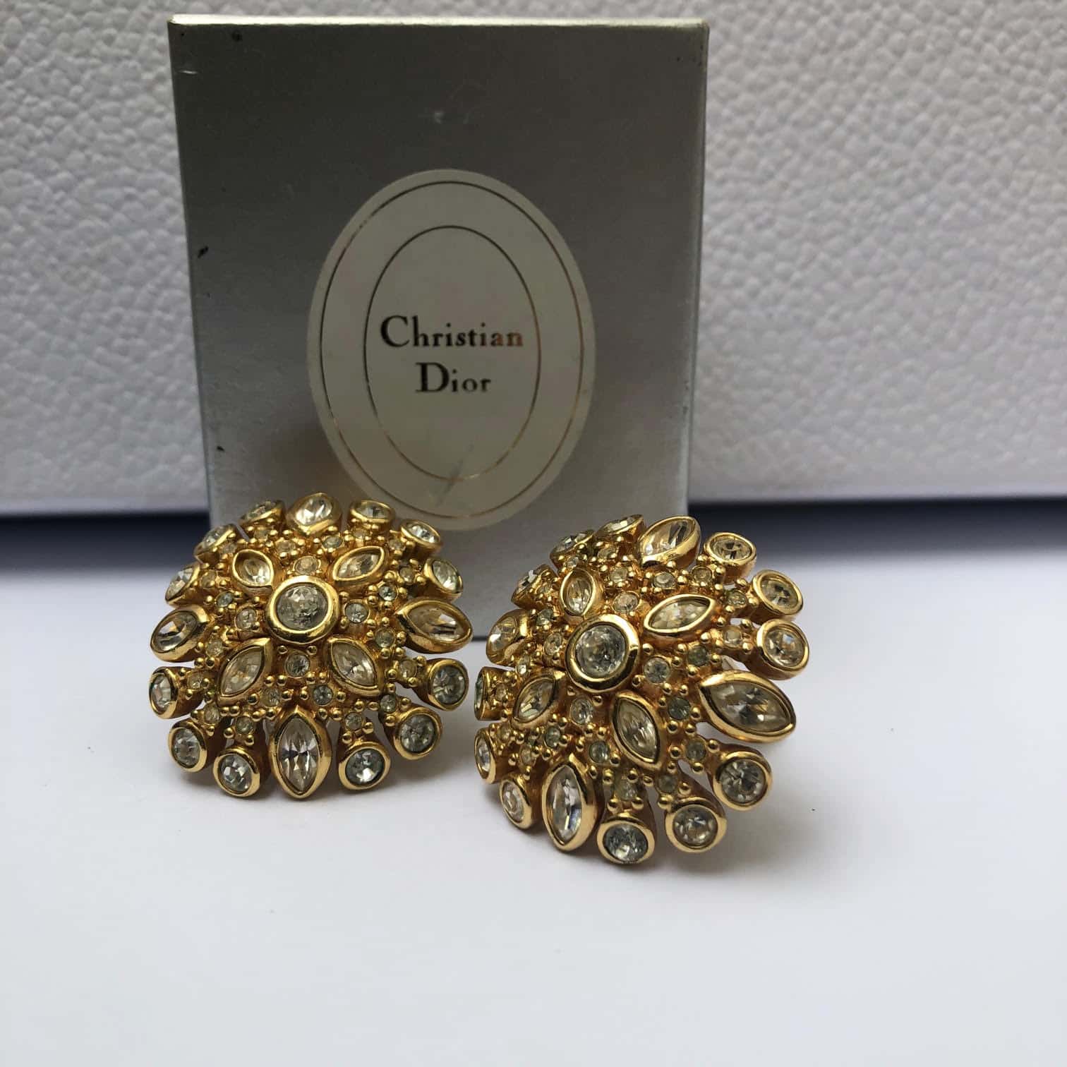 CHRISTIAN DIOR Vintage Round Flower Crystal Gold Tone Clip-On Earrings 1980s