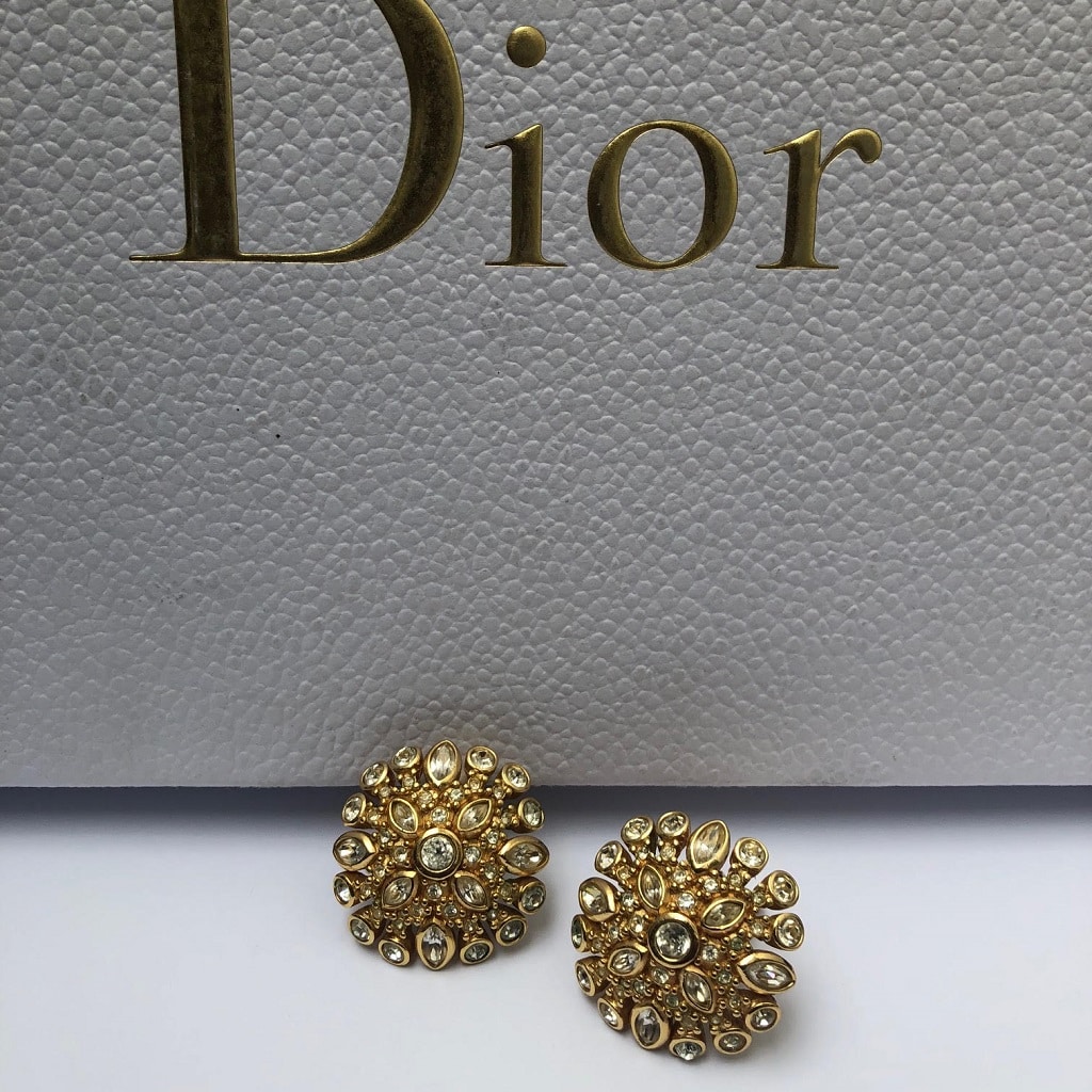 CHRISTIAN DIOR Vintage Round Flower Crystal Gold Tone Clip-On Earrings 1980s - Image 2