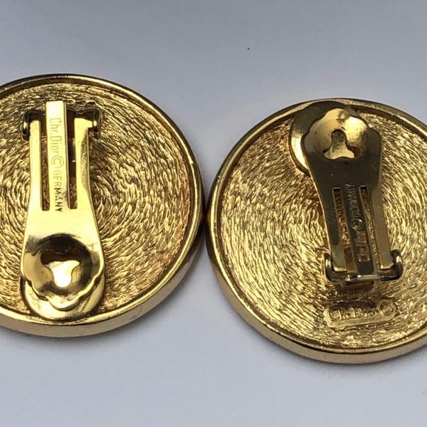CHRISTIAN DIOR Vintage Round Large Interlocking CD Monogram Gold Tone Clip-On Earrings 1980s - Image 7