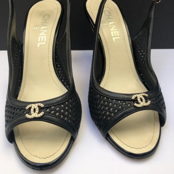 CHANEL Slingback Pumps CC Logo Pearls Black - Image 2