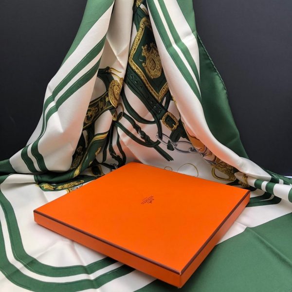 HERMÈS Scarf Brides de Gala Silk H Grygkar Racing Green Gold W/Box