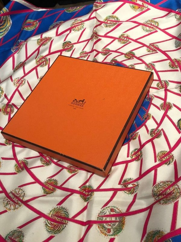 HERMÈS Scarf Les Feux de L'Espace Silk Vintage W/Box Pristine Condition