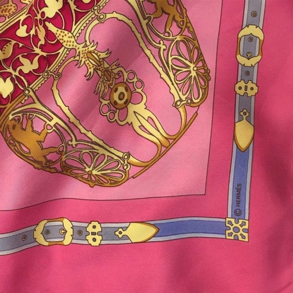 HERMÈS Scarf Les Muserolles Vintage Silk Christiane Vauzelles 1974 - Image 4