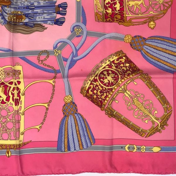 HERMÈS Scarf Les Muserolles Vintage Silk Christiane Vauzelles 1974 - Image 8