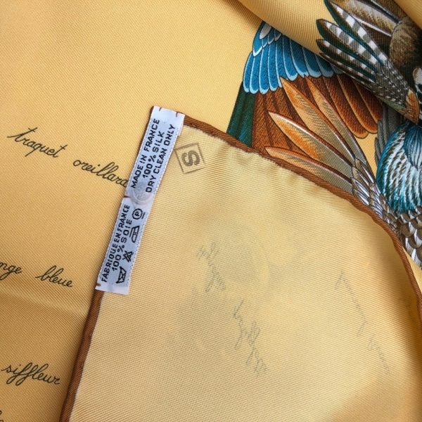 HERMÈS Scarf L'Intrus Silk Antoine de Jacquelot 1996 RARE Gold Multi W/Box - Image 8