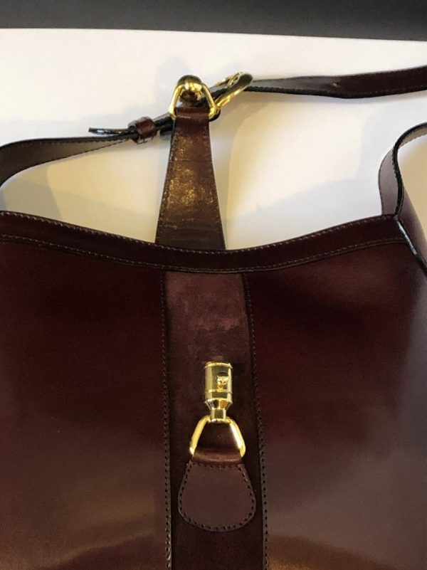 Vintage Gucci Style Shoulder Bag Red Burgundy Calfskin & Suede Gold Push bullet Clasp - Image 8
