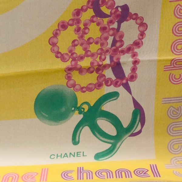 CHANEL Silk Scarf  Bijoux Jewellery Pearls Earrings CC Logo - Image 7