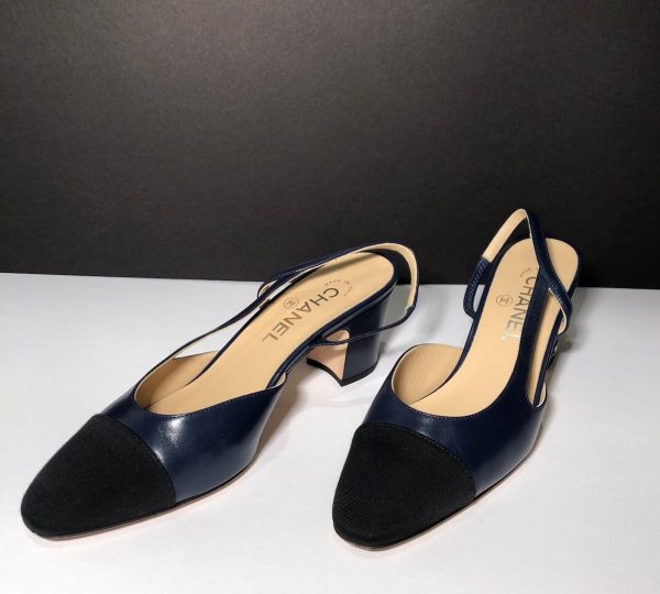 CHANEL Sling Back Goatskin & Grosgrain Navy Blue & Black 38 As New - Image 2