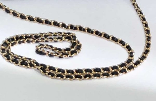 CHANEL WOC Wallet On Chain Bag Lambskin & Gold-Tone Metal Black - Image 8