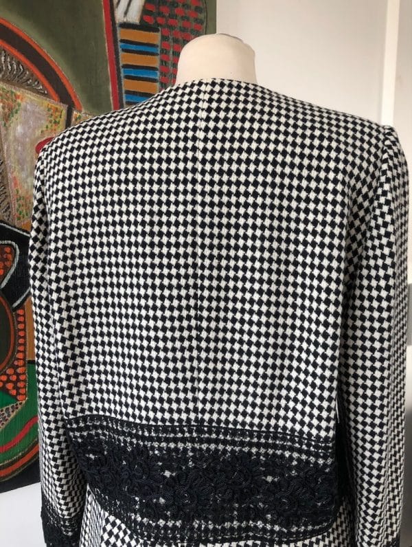 NINA RICCI 1985 Jacket Suit Tweed Bouclé Harlequin Black & White Lace Vintage - Image 7