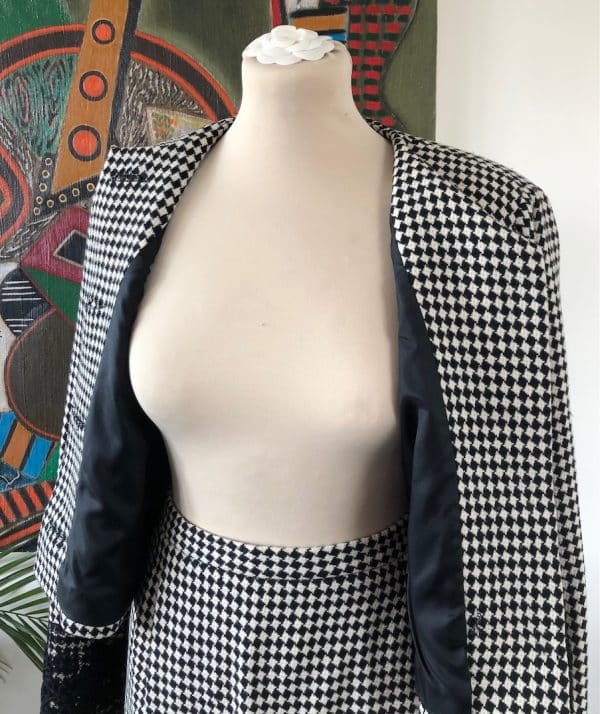 NINA RICCI 1985 Jacket Suit Tweed Bouclé Harlequin Black & White Lace Vintage - Image 8