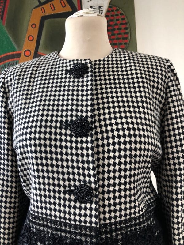 NINA RICCI 1985 Jacket Suit Tweed Bouclé Harlequin Black & White Lace Vintage - Image 4