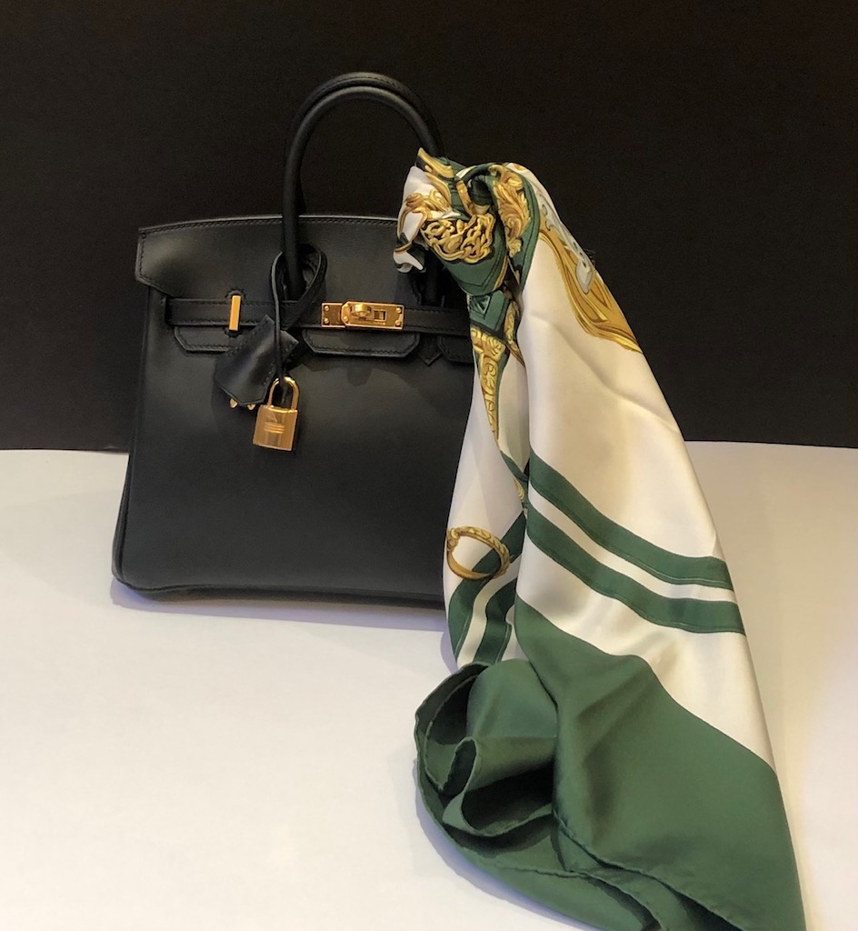 HERMÈS Birkin 25 Black Jonathan Leather Gold Hardware - Image 10