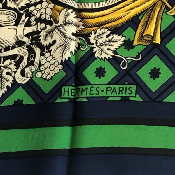 HERMÈS Scarf Carré La Treille - Hussard et Cantinière 1964 Rare Green Blue - Image 7