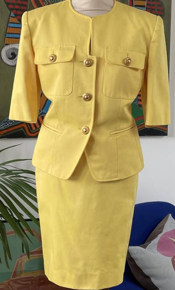 GUY LAROCHE Vintage Blazer Skirt Suit Gold Buttons Yellow - Image 7