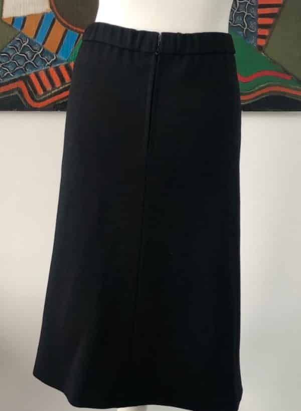 CÉLINE Skirt Vintage Sport With 8 Gold Tone Logo Buttons - Image 5