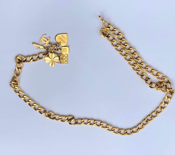 CHANEL 1996 Perfume CC Logo Clover Bag Heart Shoe Charm Chain Belt Vintage - Image 5