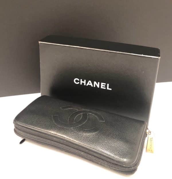 CHANEL CC Stitched Logo Long Black Wallet Zipper Vintage 2004