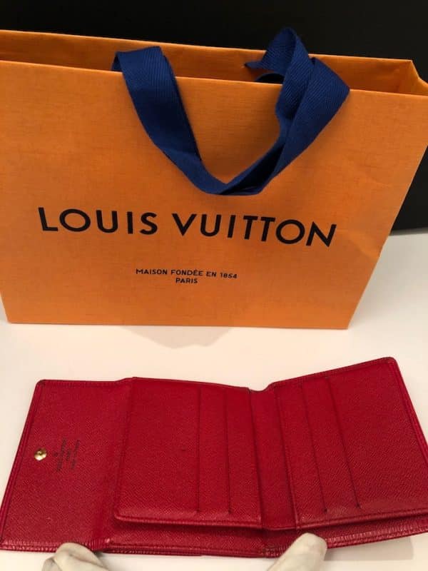 LOUIS VUITTON Red Epi Leather Wallet LV Logo Vintage - Image 9