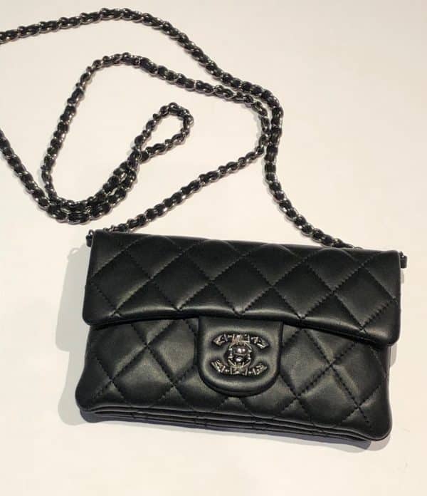 CHANEL 19 Handbag Back Pocket CC lock Quilted Black Crossbody - Image 3