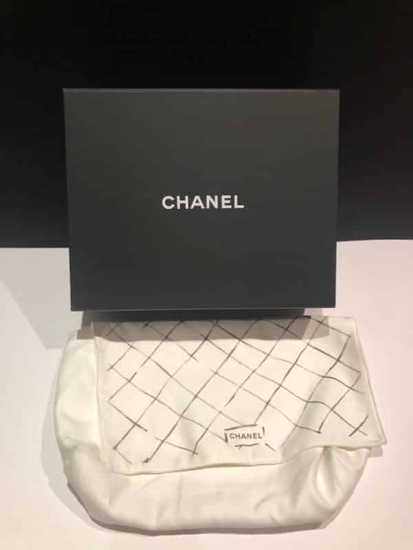 CHANEL Maxi Classic Handbag Leather & Gold Tone Metal Beige Jumbo 2012 - Image 18